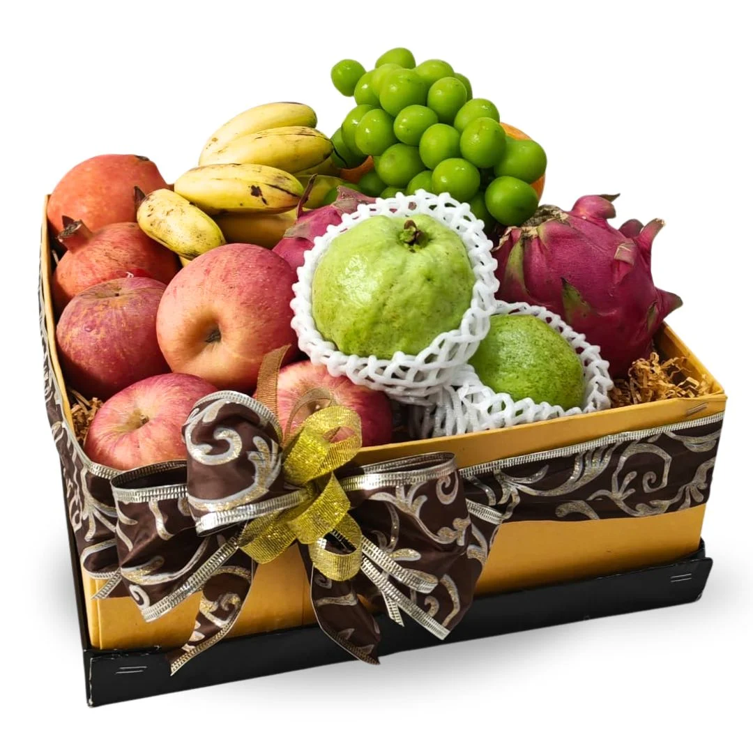 Premium fresh fruits hamper with imported apples, grapes, dragon fruits, guavas, bananas and tropical fruits by Giftlab Malaysia.