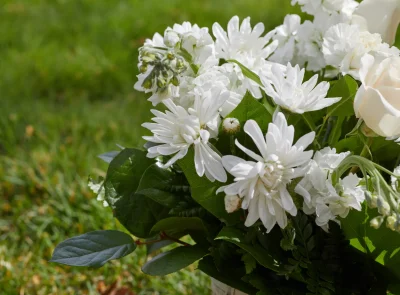 close-up-for-the-bunch-of-fresh-flowers-2026-03-18-08-25-05-utc